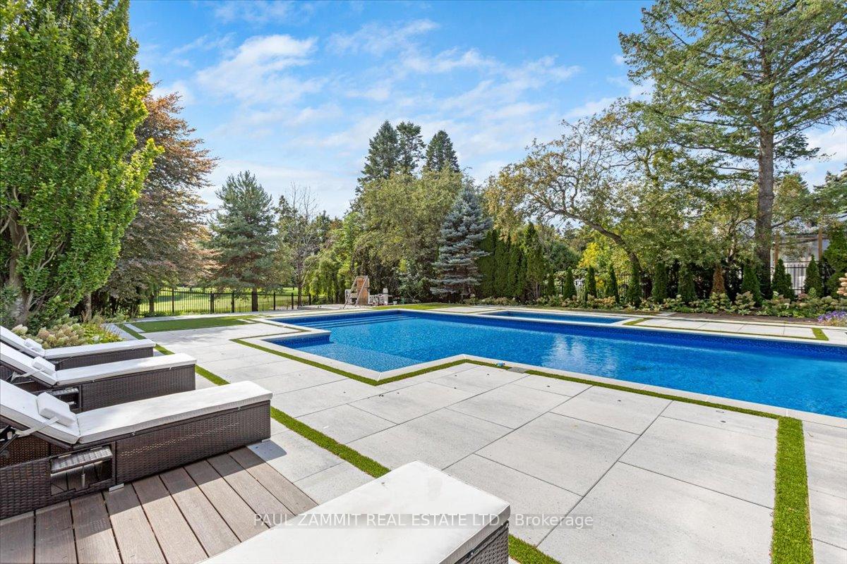 36 Fairway Heights Drive