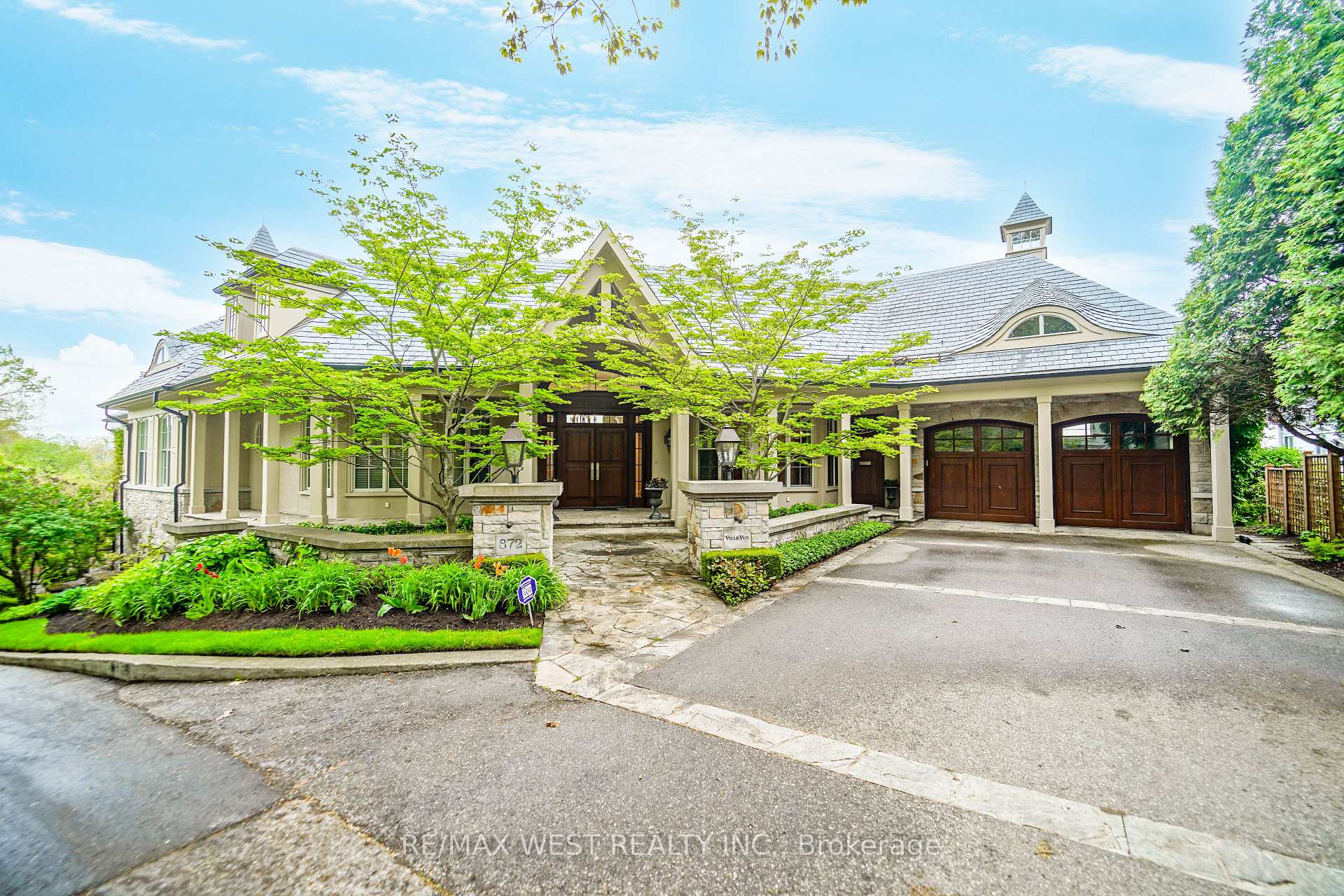 872 WHITTIER Crescent