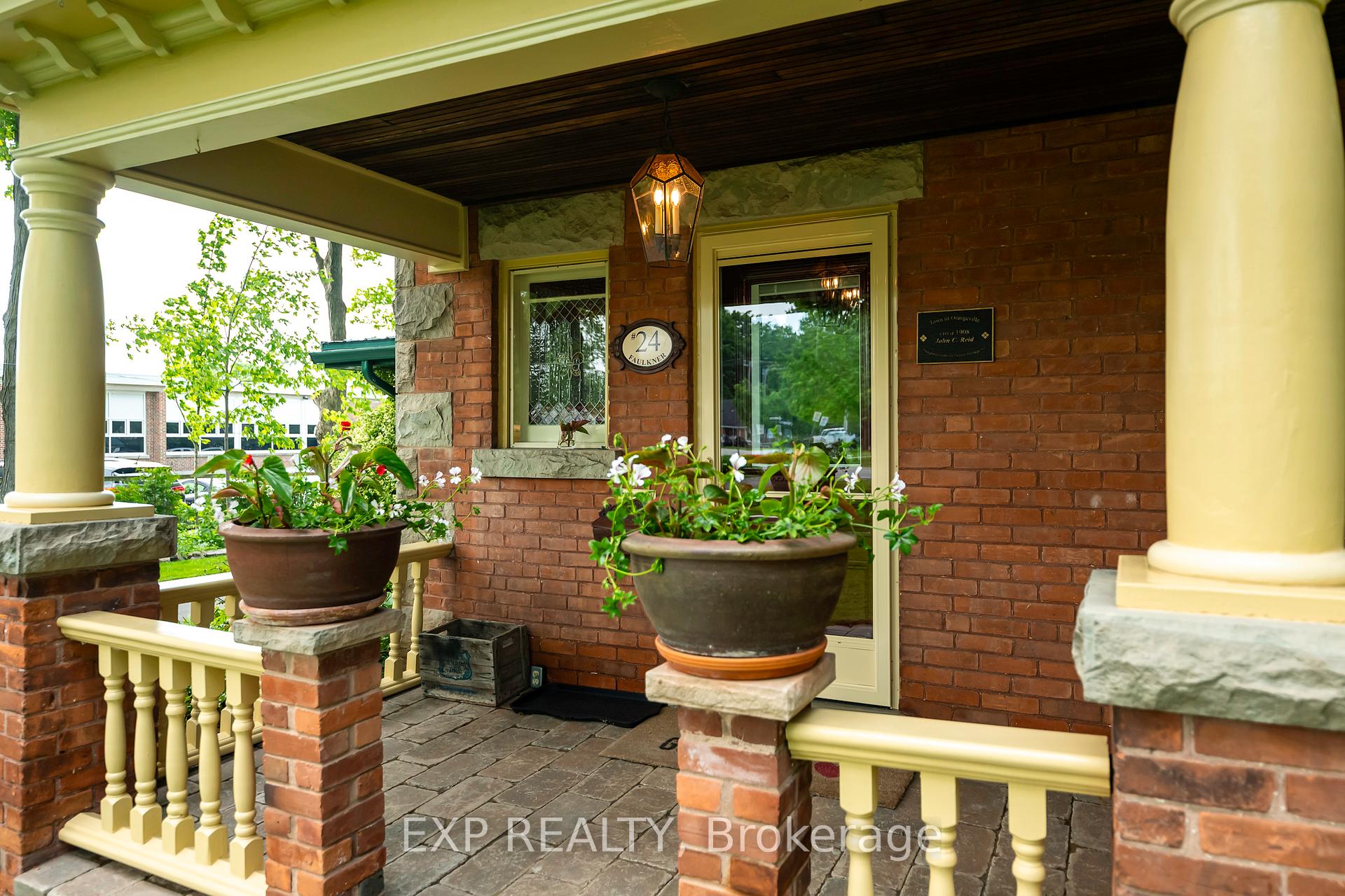 24 Faulkner Street