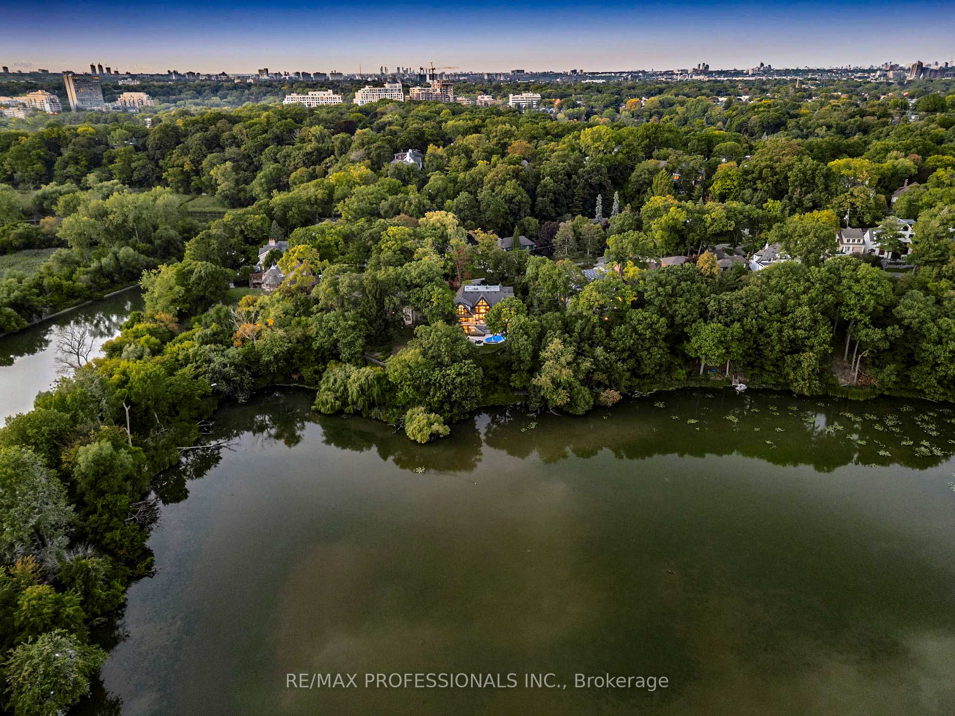 23 Riverside Crescent, Toronto