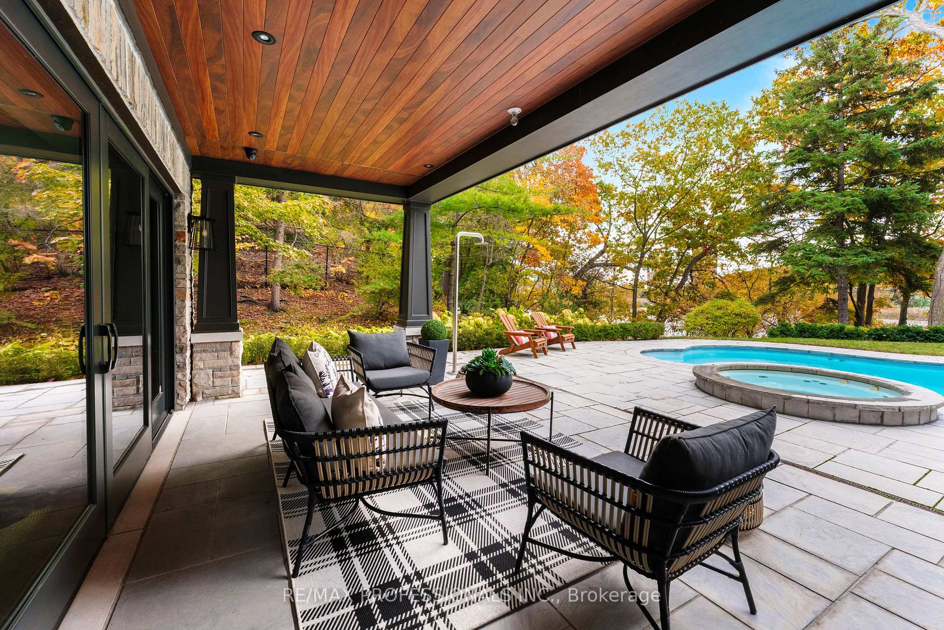 23 Riverside Crescent, Toronto