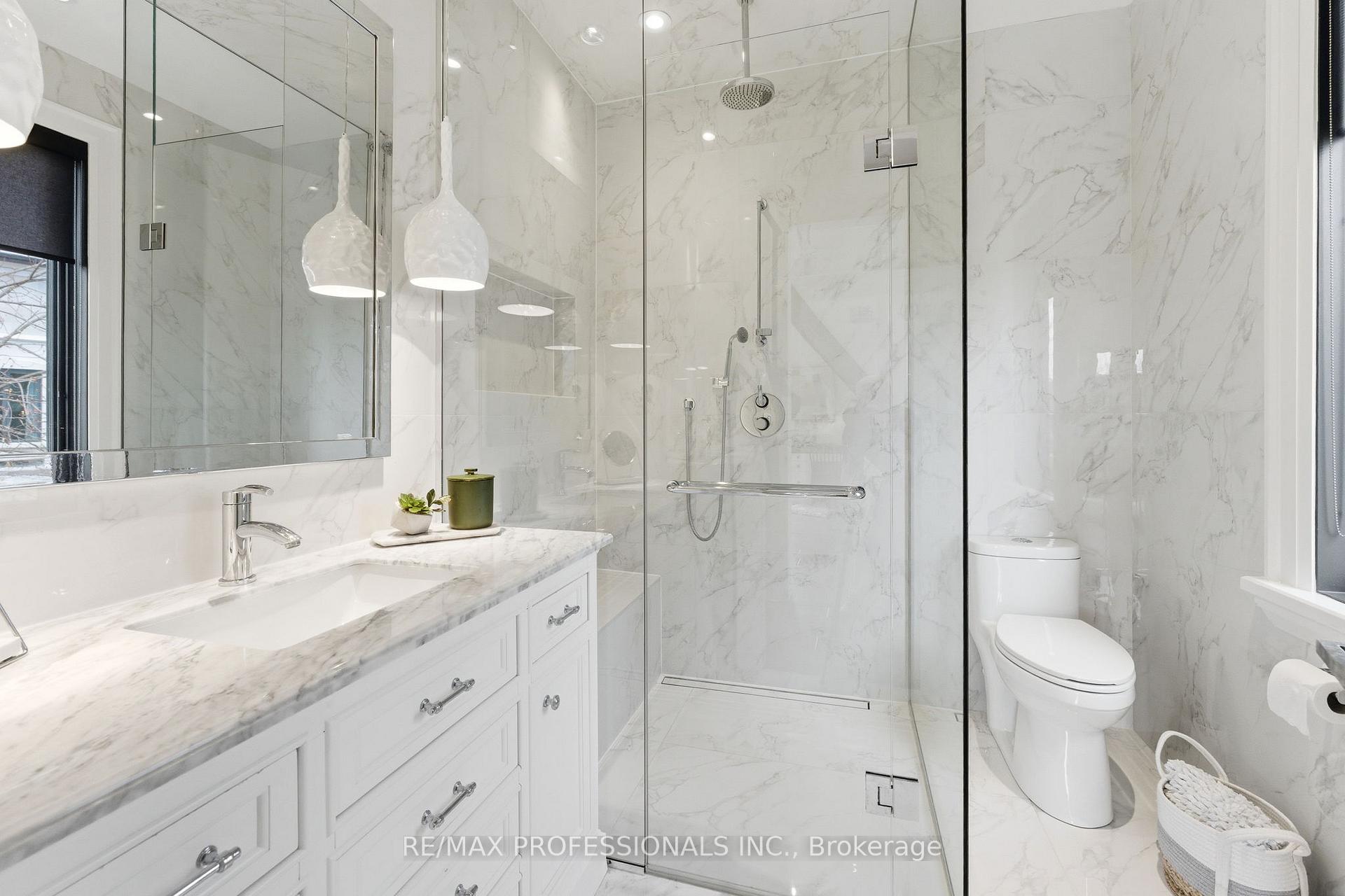 23 Riverside Crescent, Toronto