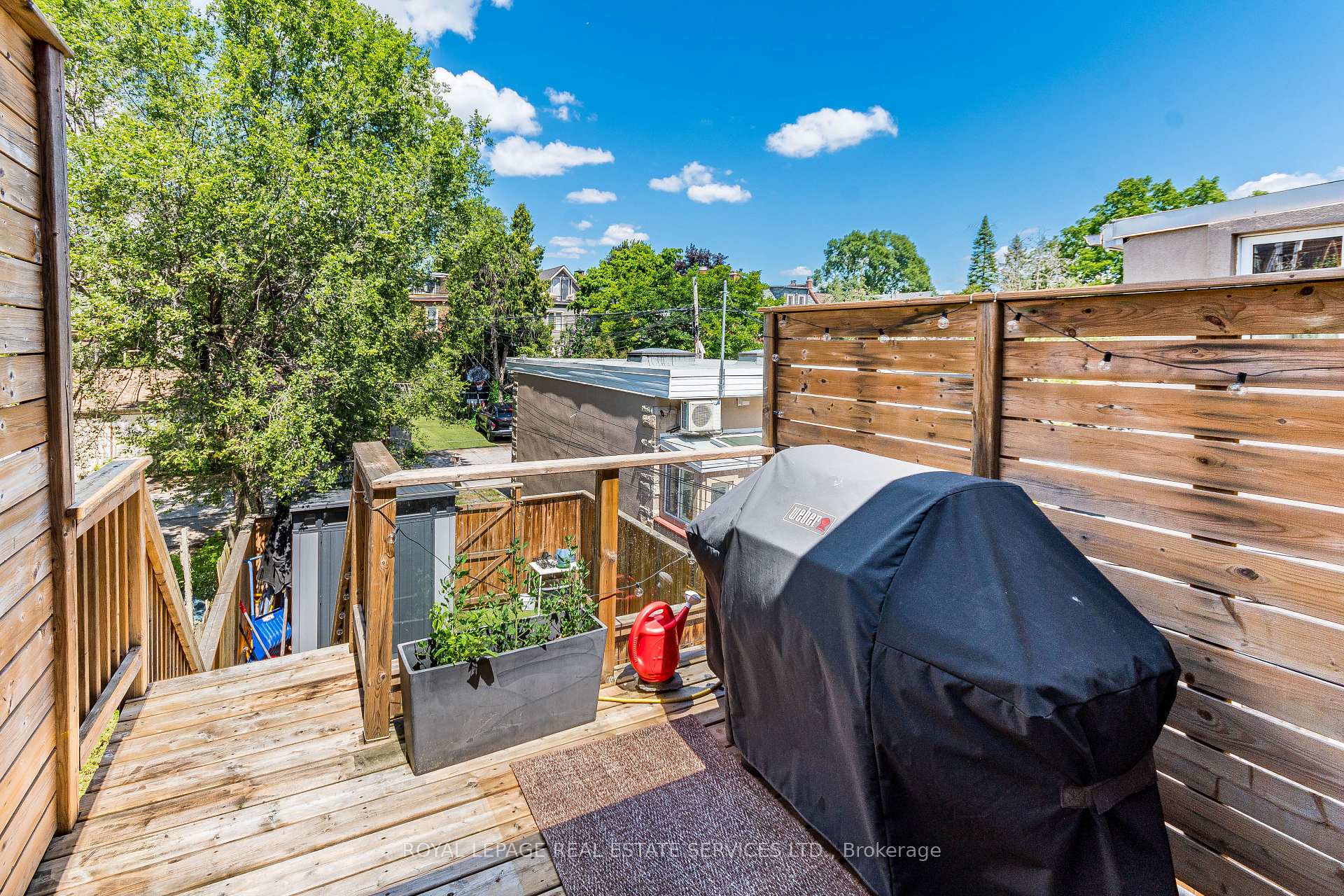 238 Garden Avenue, Toronto