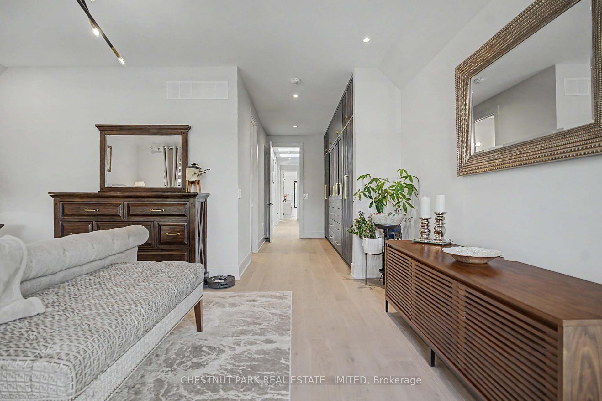 150 Sheldon Avenue, Toronto