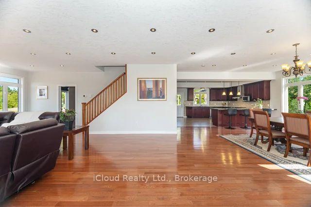 346195 15th Side Road