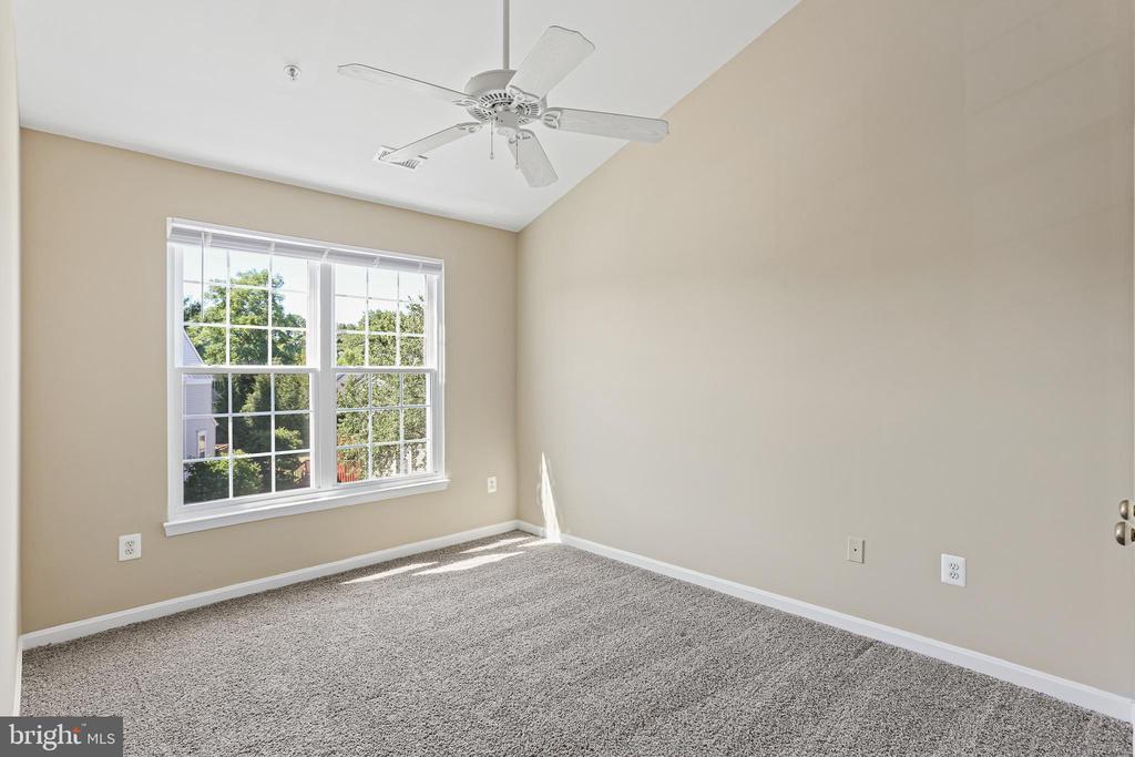 662 HOWARDS LOOP