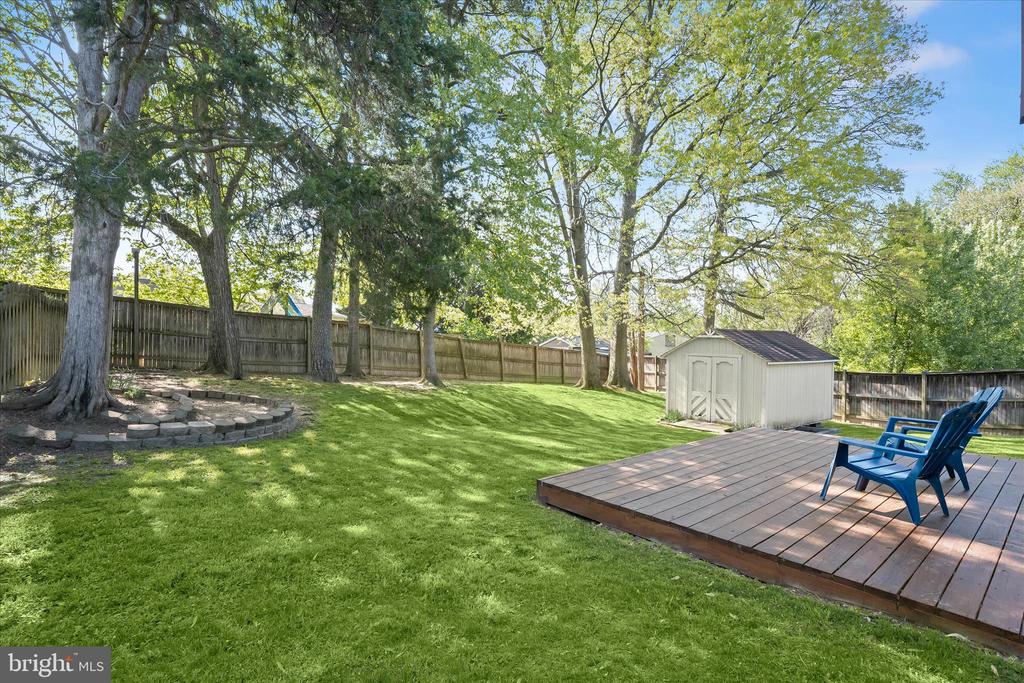 7533 Lemon Tree Ct