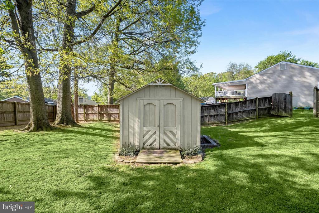 7533 Lemon Tree Ct