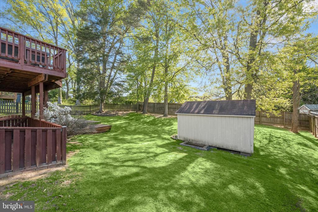 7533 Lemon Tree Ct
