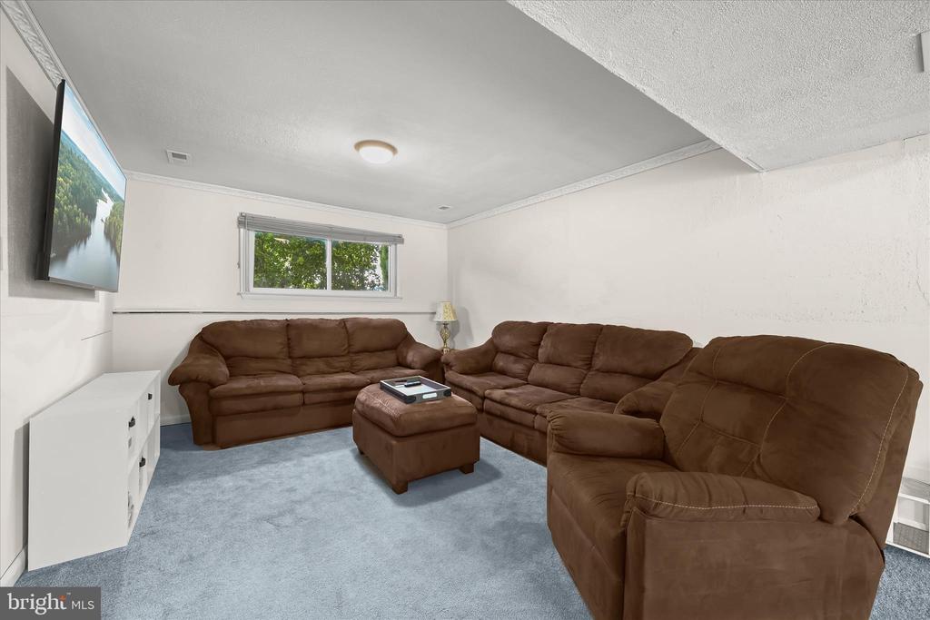 7533 Lemon Tree Ct