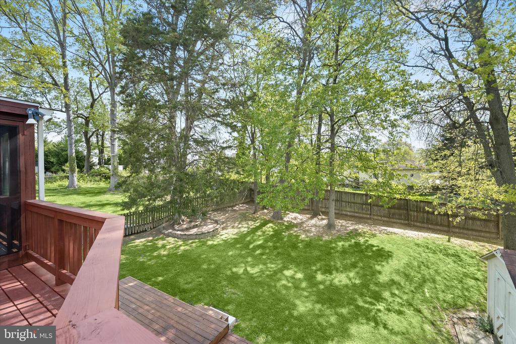 7533 Lemon Tree Ct