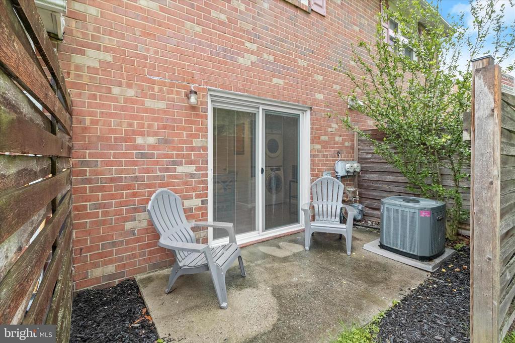 563 BELMAWR PLACE
