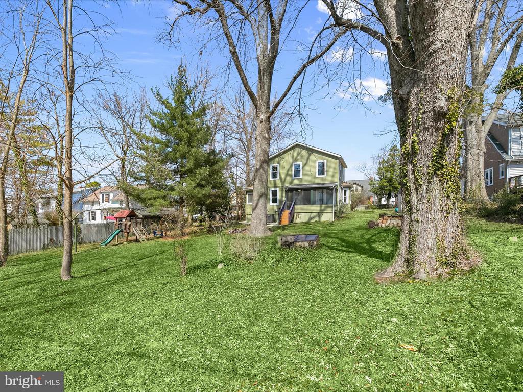 3101 WOODHOME AVE