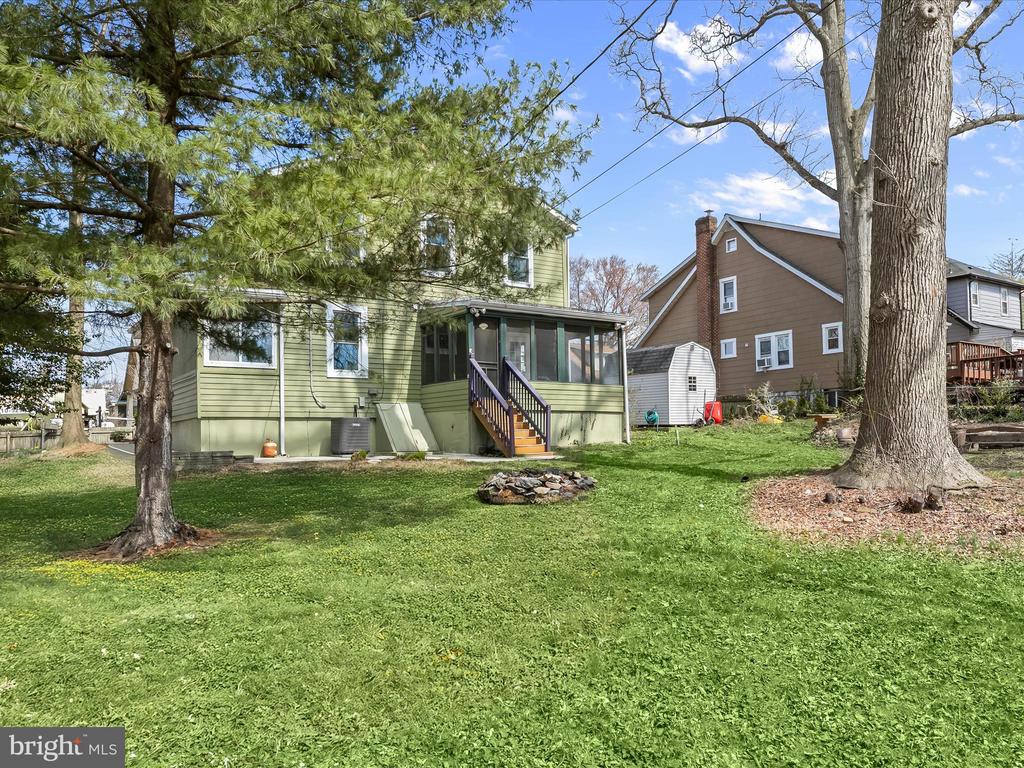 3101 WOODHOME AVE