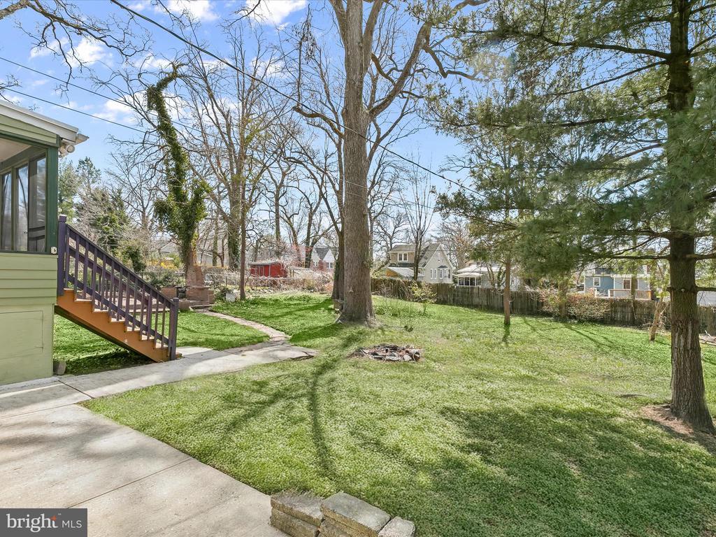 3101 WOODHOME AVE