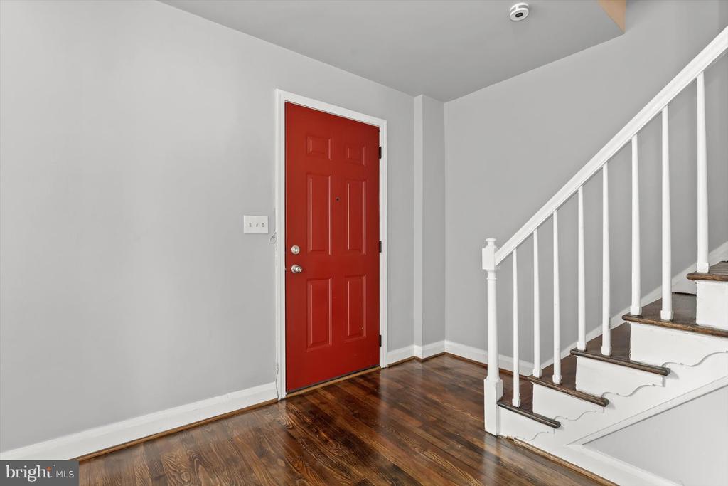 3828 BAYONNE AVE