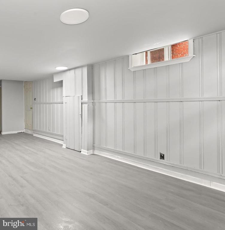 3828 BAYONNE AVE