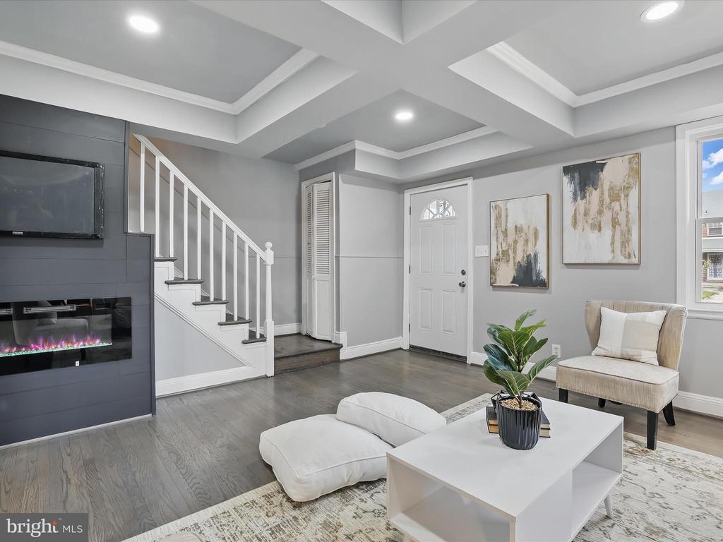 1317 PENTWOOD ROAD