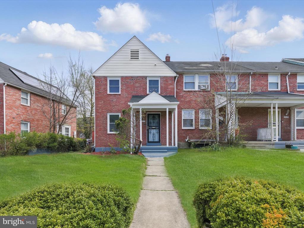 1317 PENTWOOD ROAD