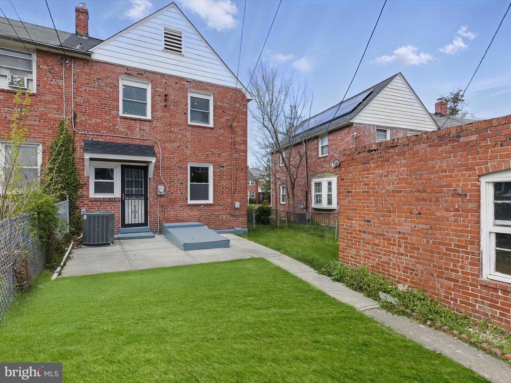 1317 PENTWOOD ROAD