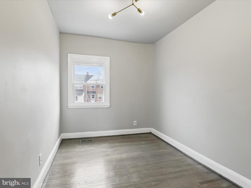 1317 PENTWOOD ROAD