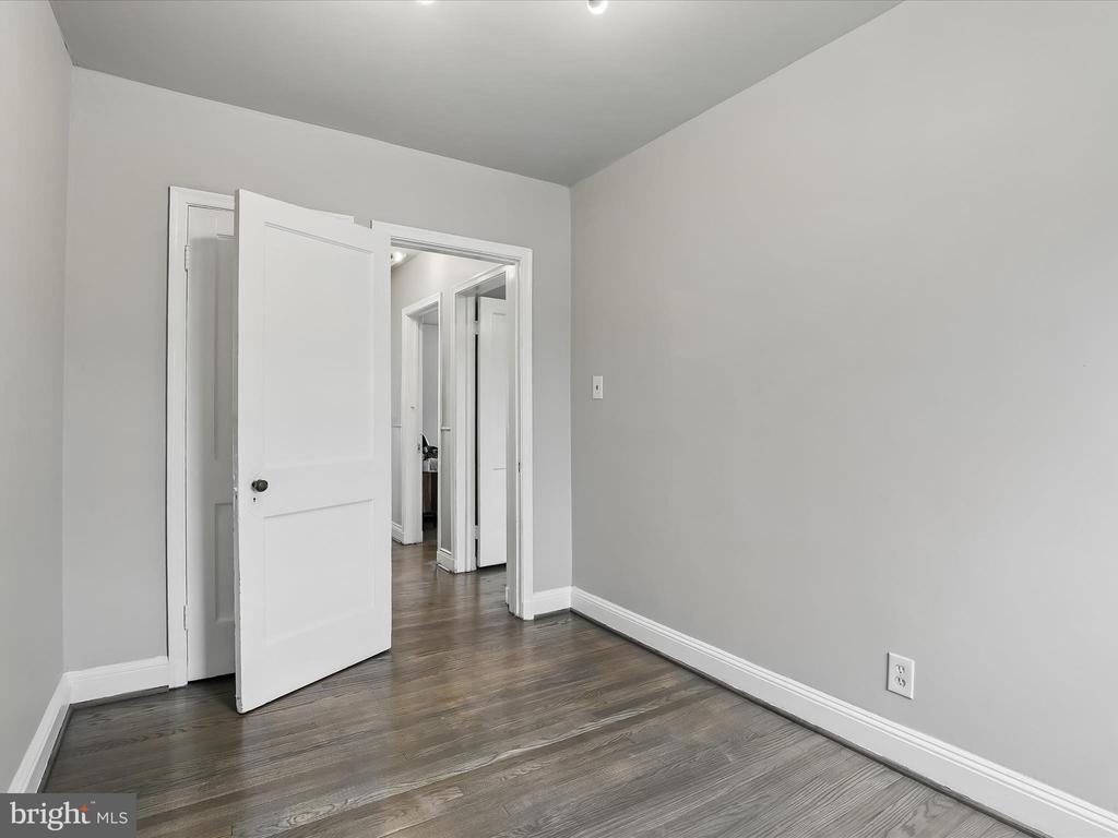 1317 PENTWOOD ROAD