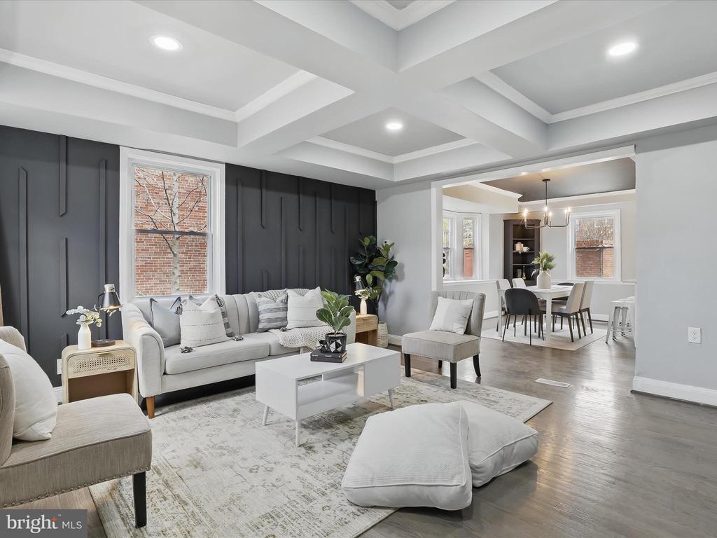 1317 PENTWOOD ROAD