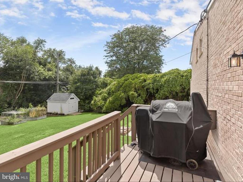 221 MEADOWVALE ROAD