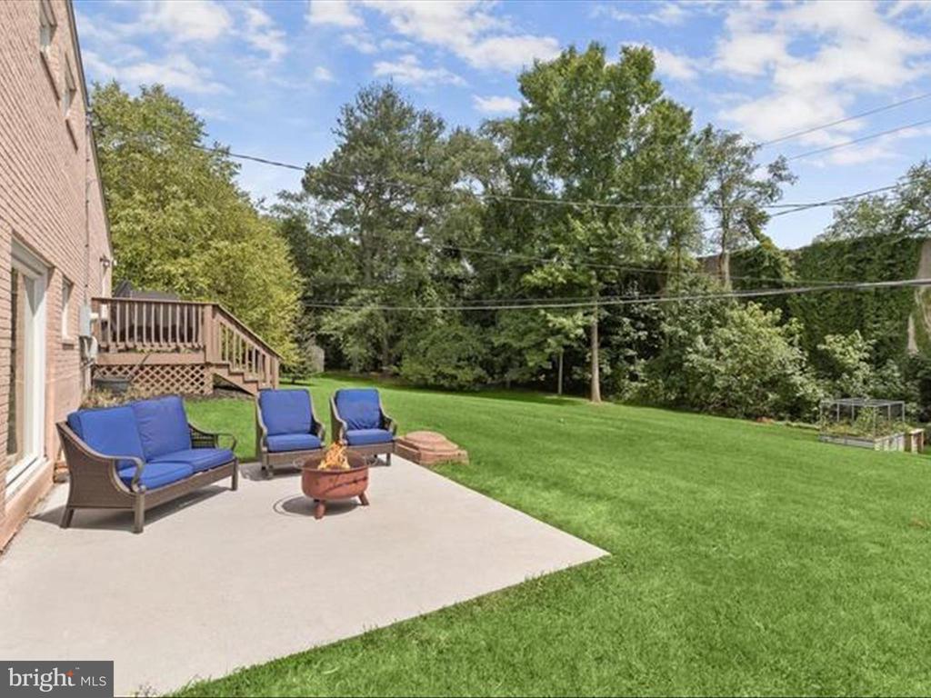 221 MEADOWVALE ROAD
