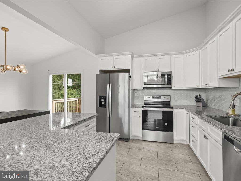 221 MEADOWVALE ROAD