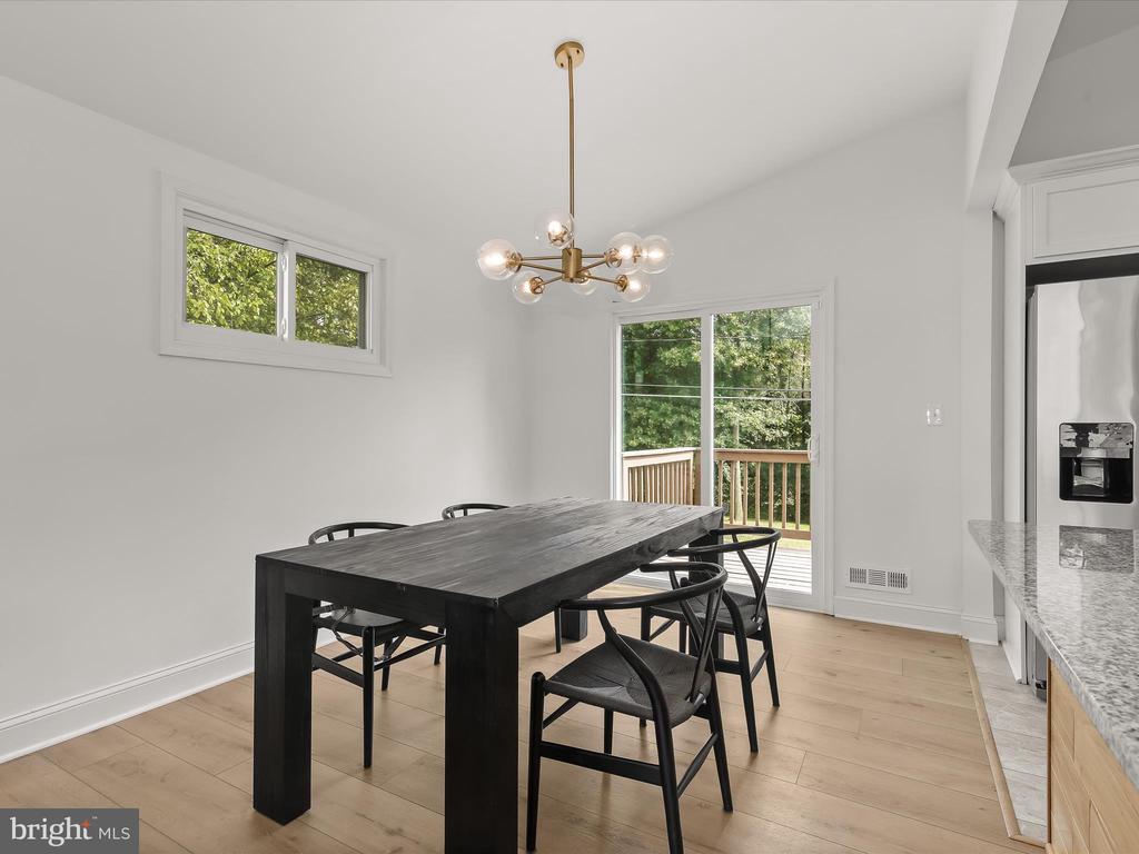 221 MEADOWVALE ROAD