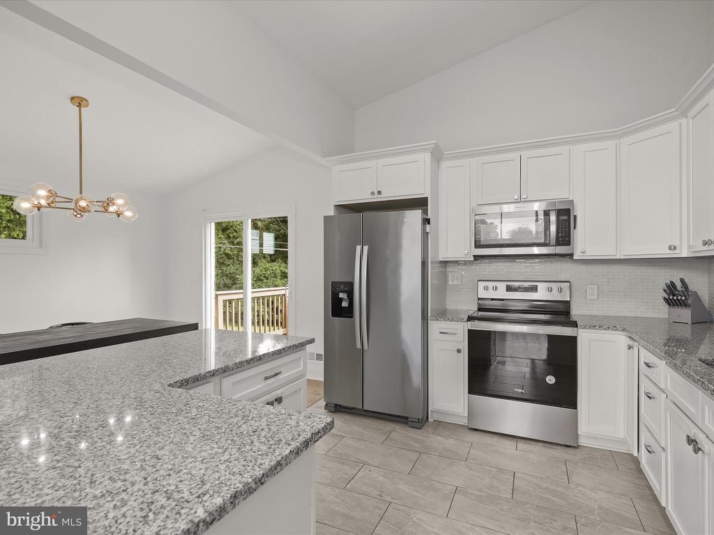 221 MEADOWVALE ROAD