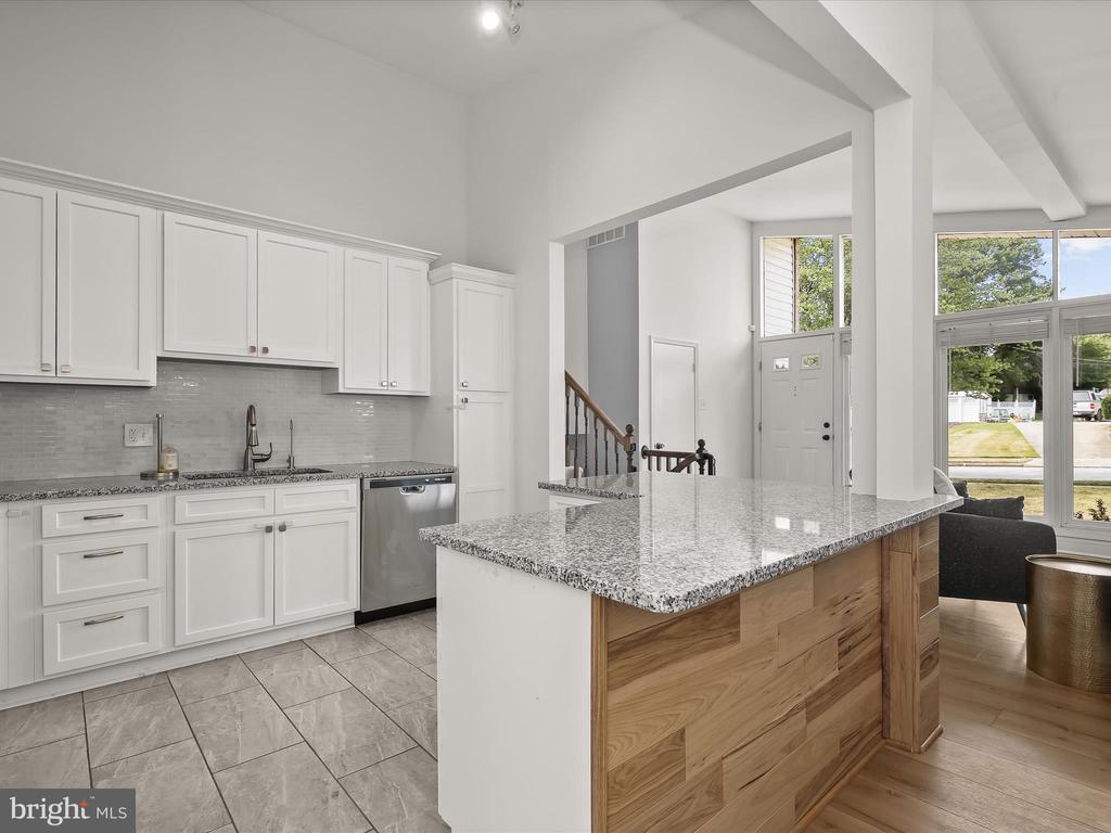 221 MEADOWVALE ROAD