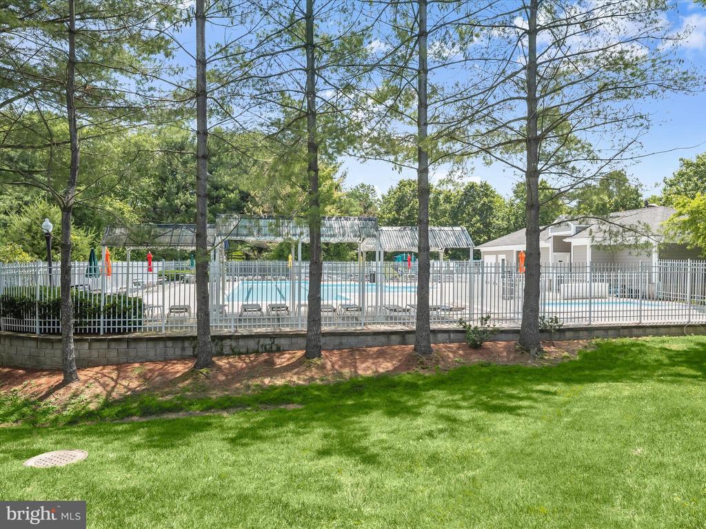 21 MILKWOOD COURT