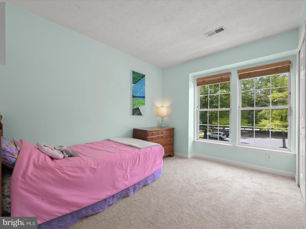 21 MILKWOOD COURT