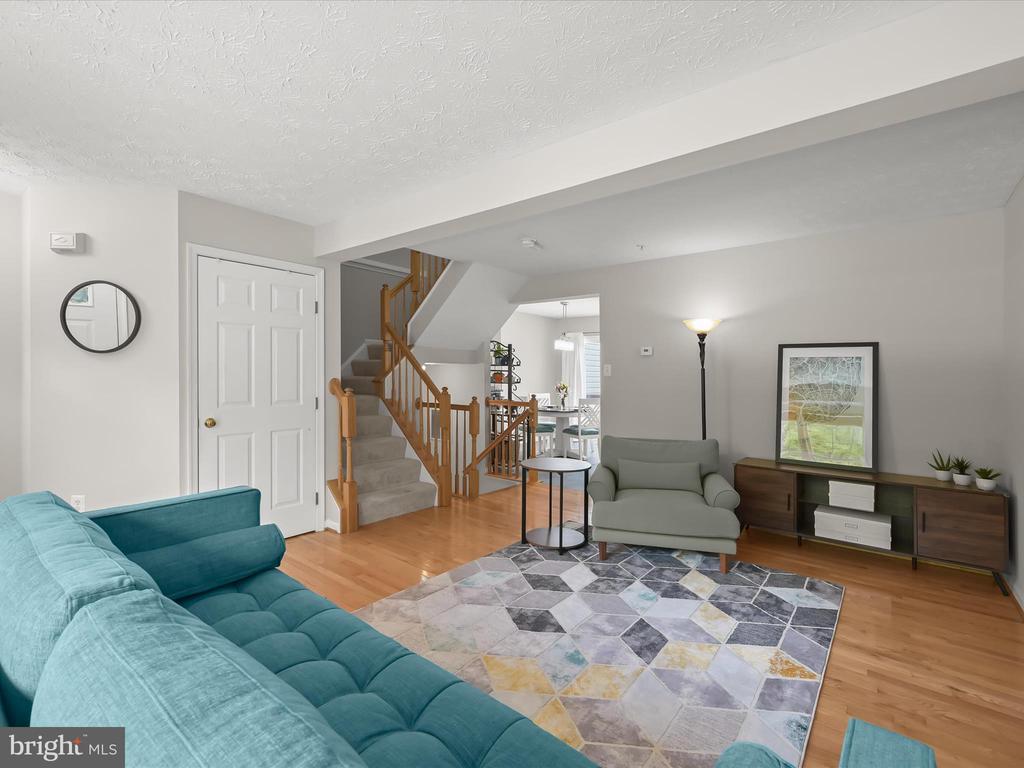 21 MILKWOOD COURT