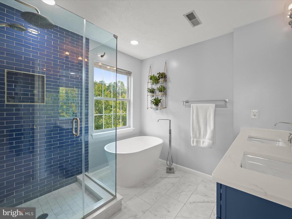 21 MILKWOOD COURT