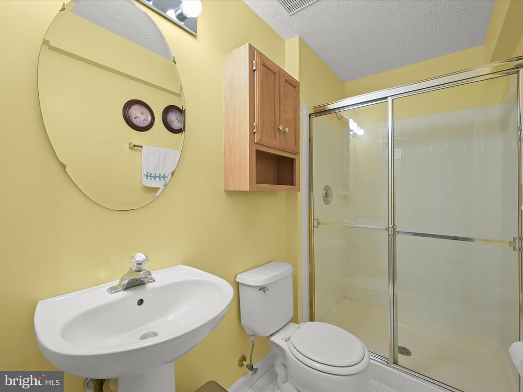21 MILKWOOD COURT