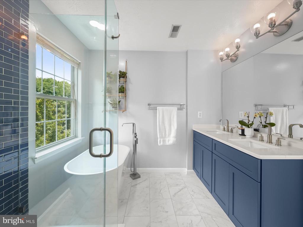 21 MILKWOOD COURT