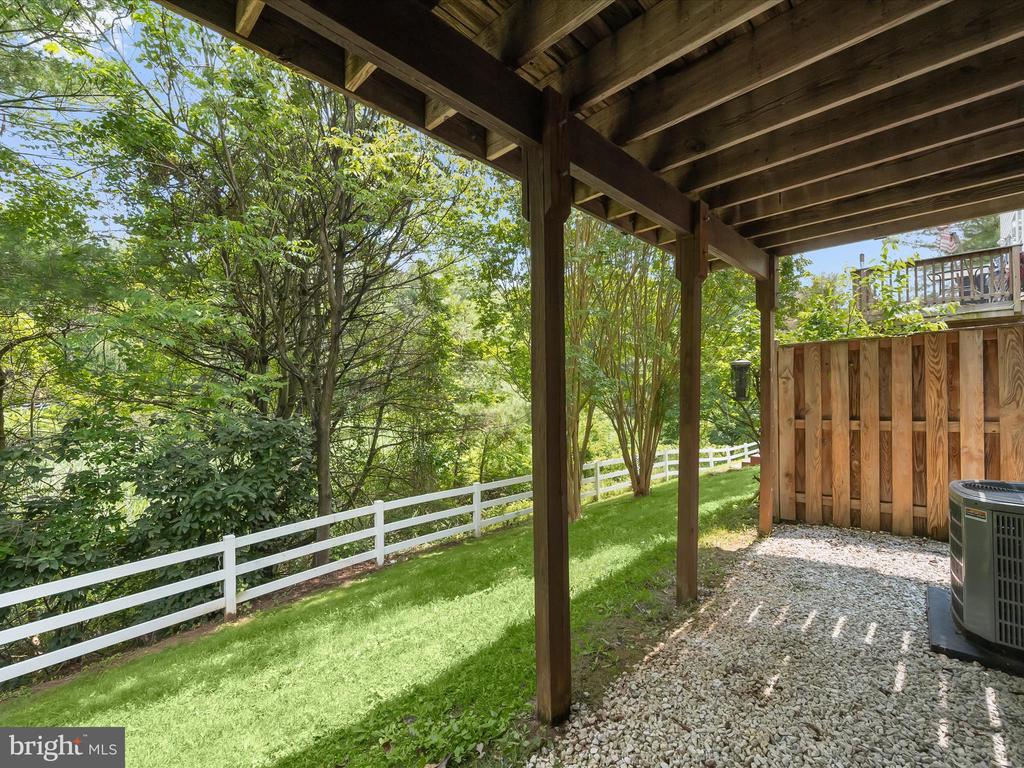 21 MILKWOOD COURT