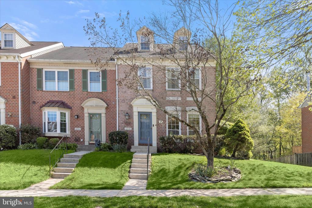 4016 FOREST VALLEY