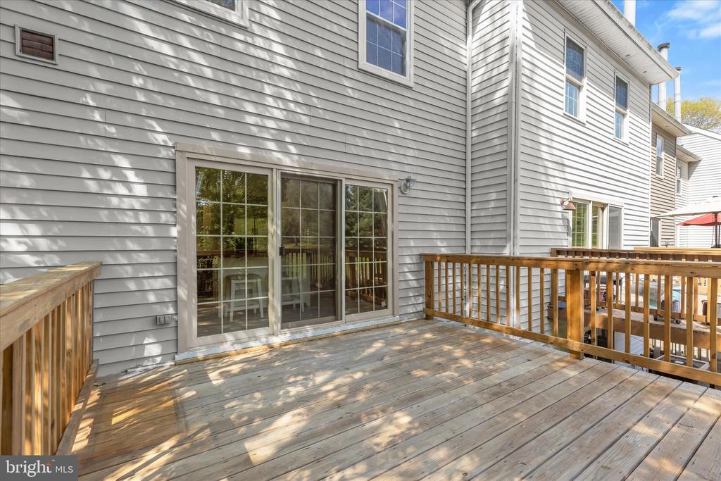 4016 FOREST VALLEY