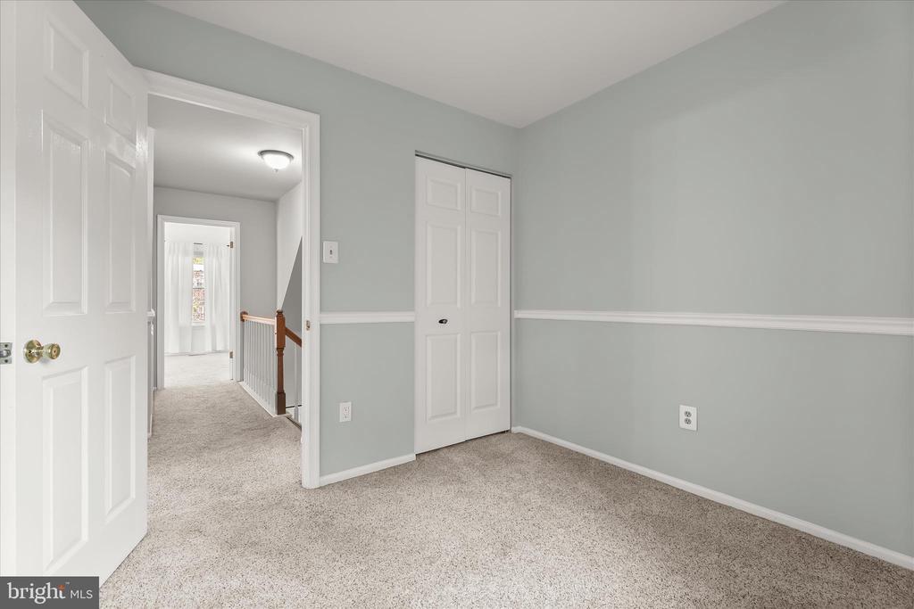 4016 FOREST VALLEY