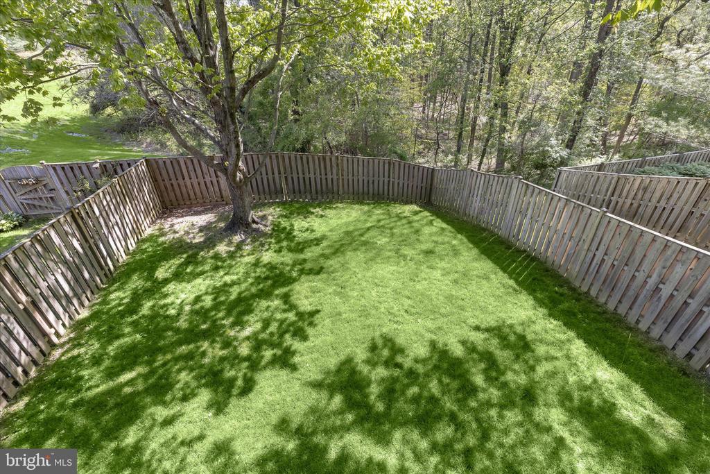 4016 FOREST VALLEY
