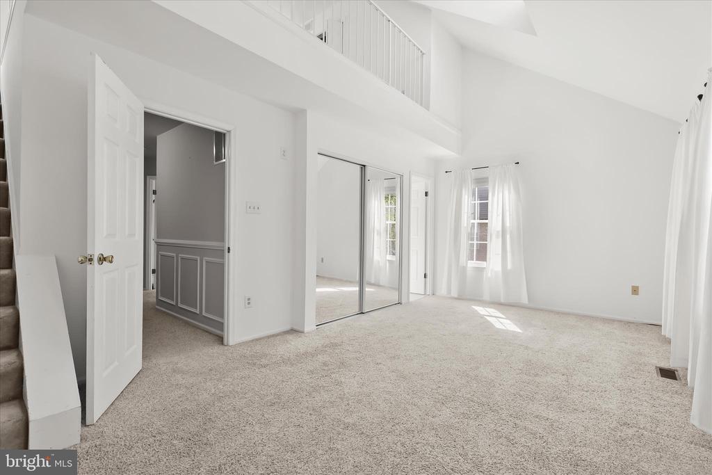 4016 FOREST VALLEY