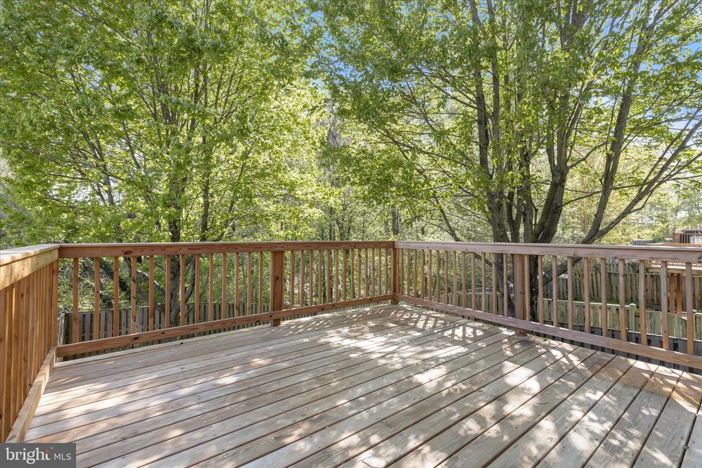 4016 FOREST VALLEY