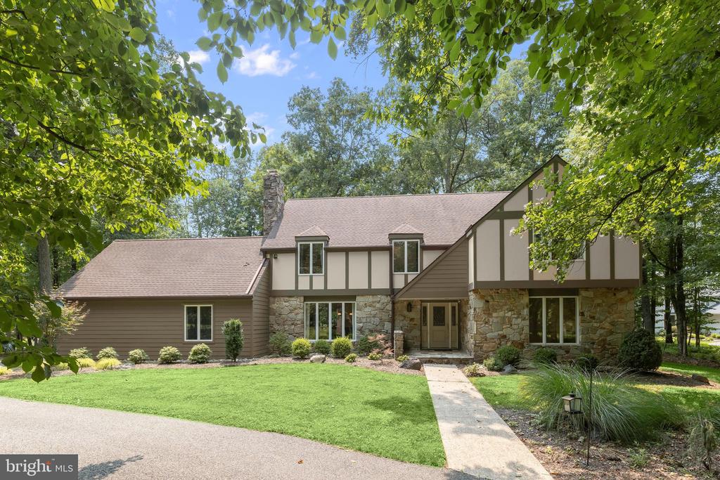 2202 CAVES ROAD