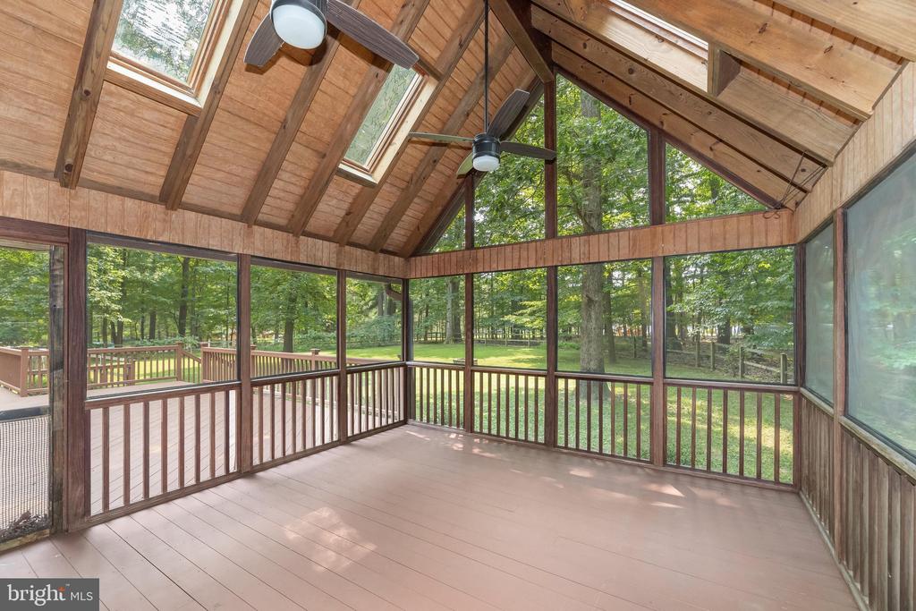 2202 CAVES ROAD