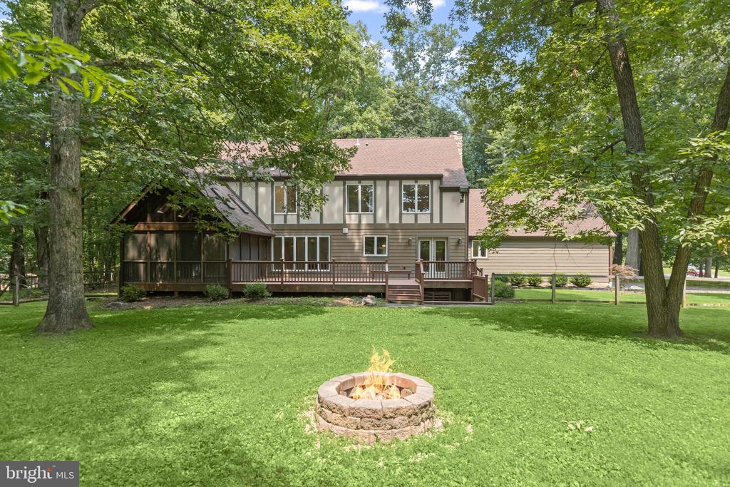 2202 CAVES ROAD