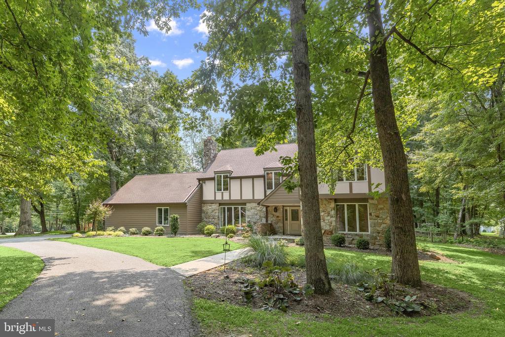 2202 CAVES ROAD